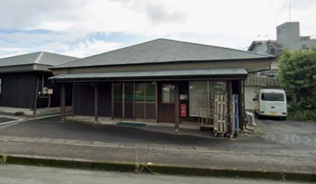 マットやモップなどのルート配送スタッフ