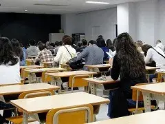 試験監督