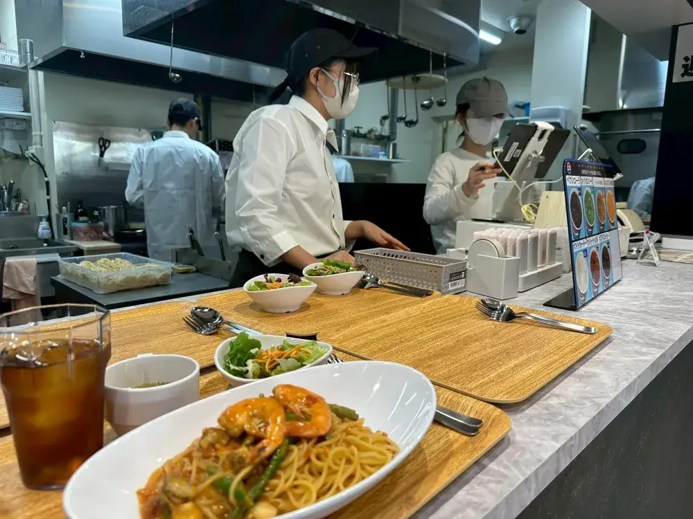 パスタ屋さんのオープニングスタッフ