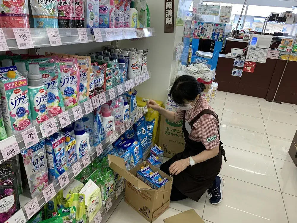 商品の陳列・発注など 南谷山店