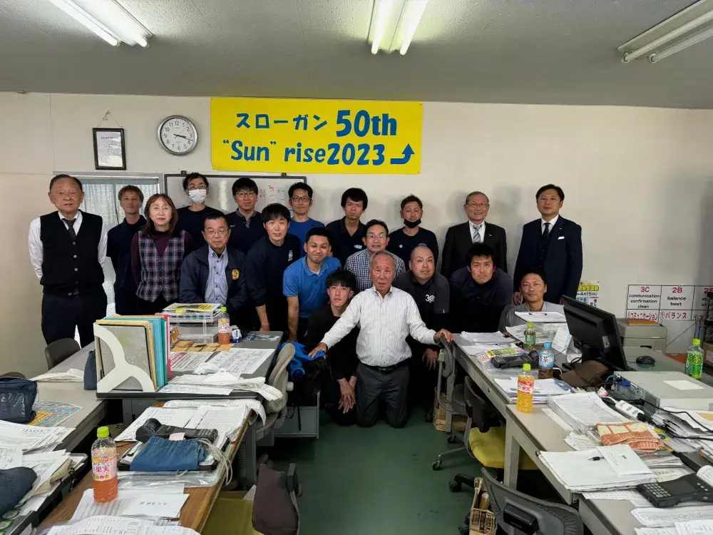 自販機への商品補充サポートスタッフ