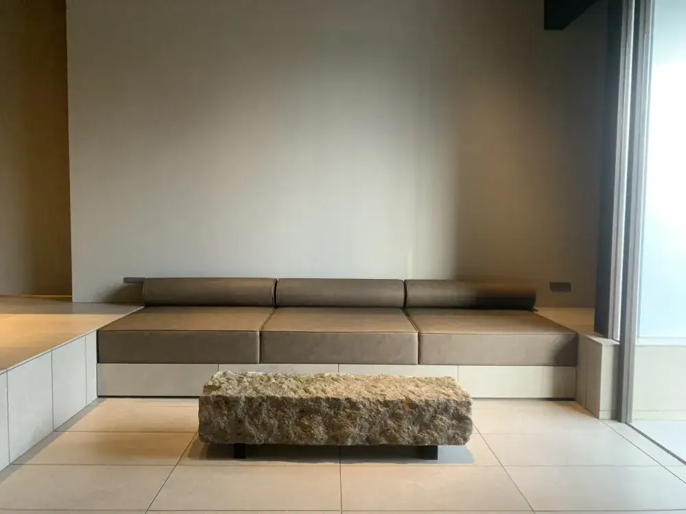 店舗やホテルの内装工事ディレクター