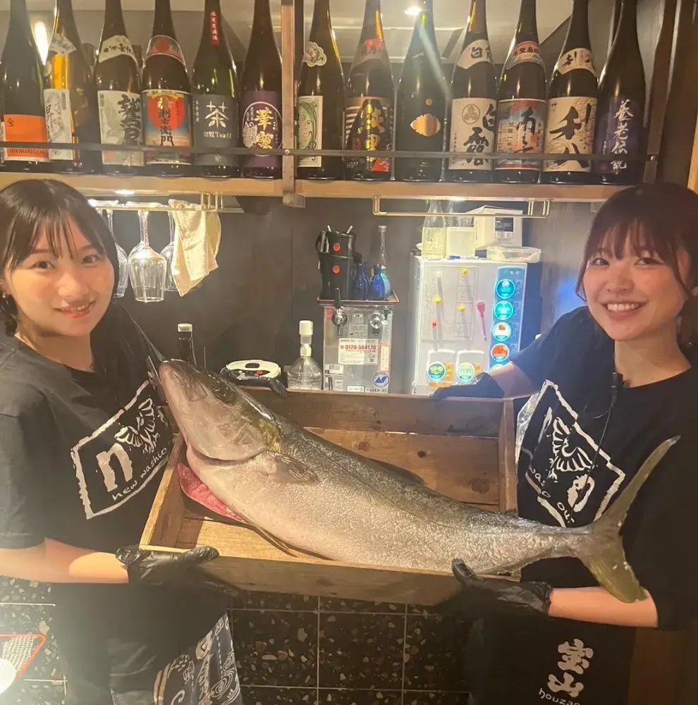 焼き鳥居酒屋店員