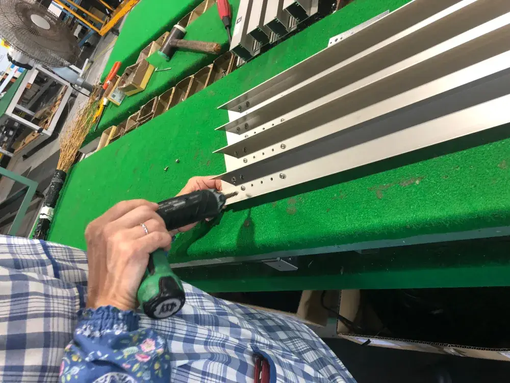 アルミサッシ製造