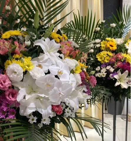 祭壇制作のサポートスタッフ 週イチOK土日勤務歓迎