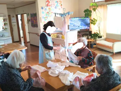 老人ホームの介護職員