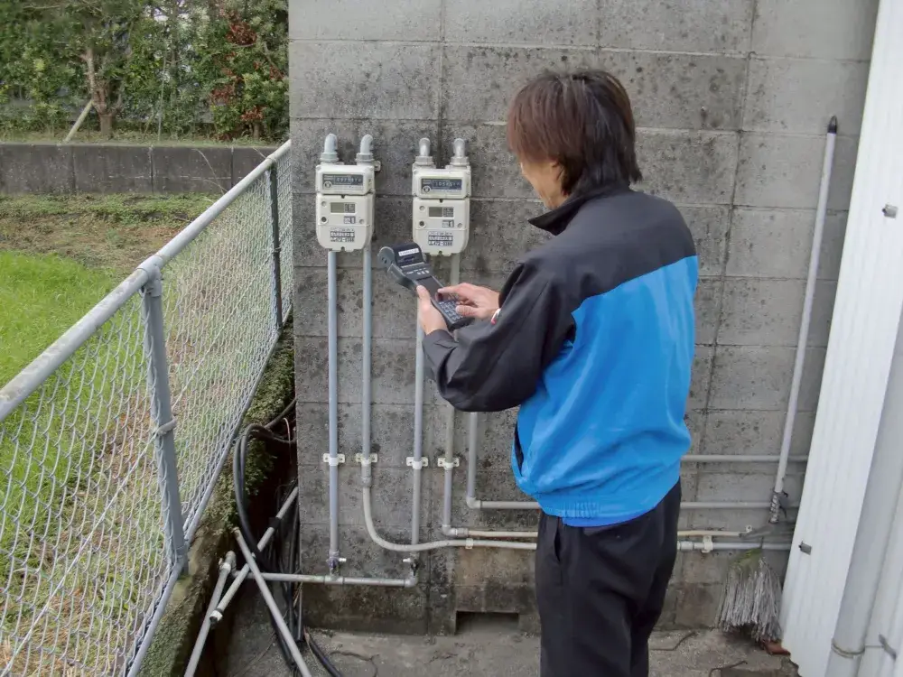 ガスメーター検針や集金業務