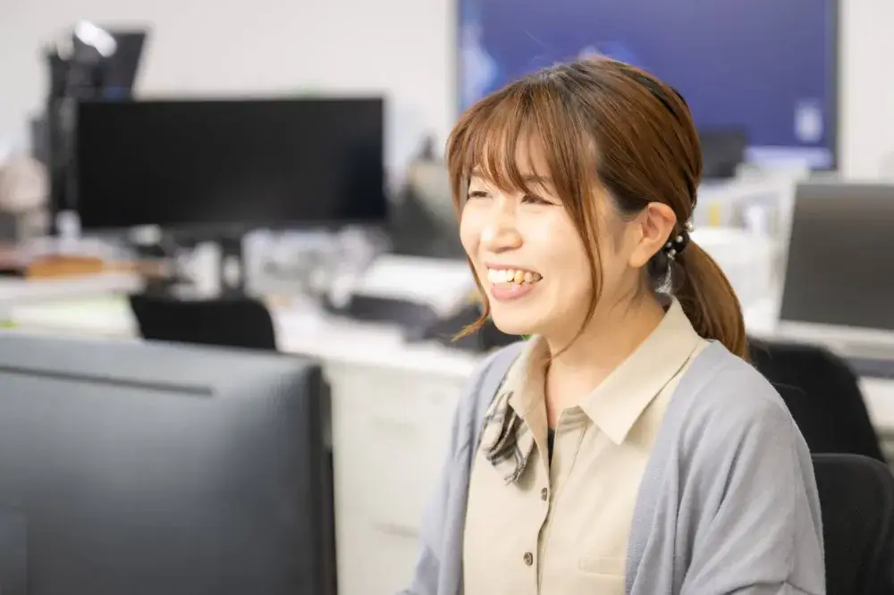 建設会社の事務スタッフ