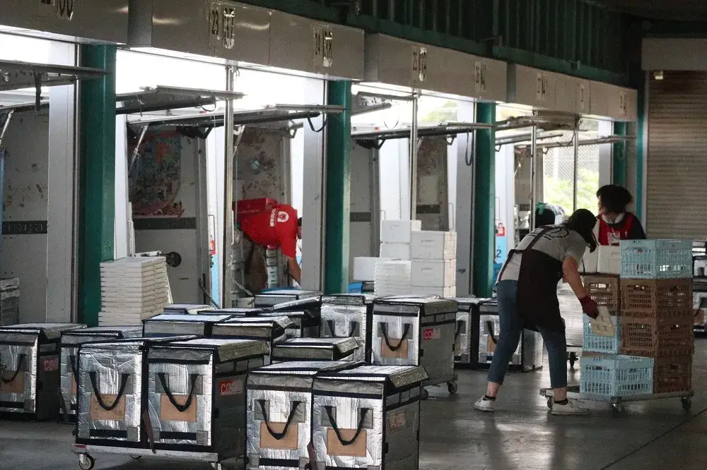 荷物の積み込み　鹿屋センター