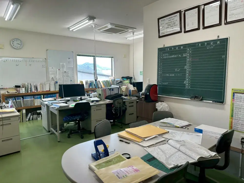 建設会社の事務スタッフ(SNS運用あり)