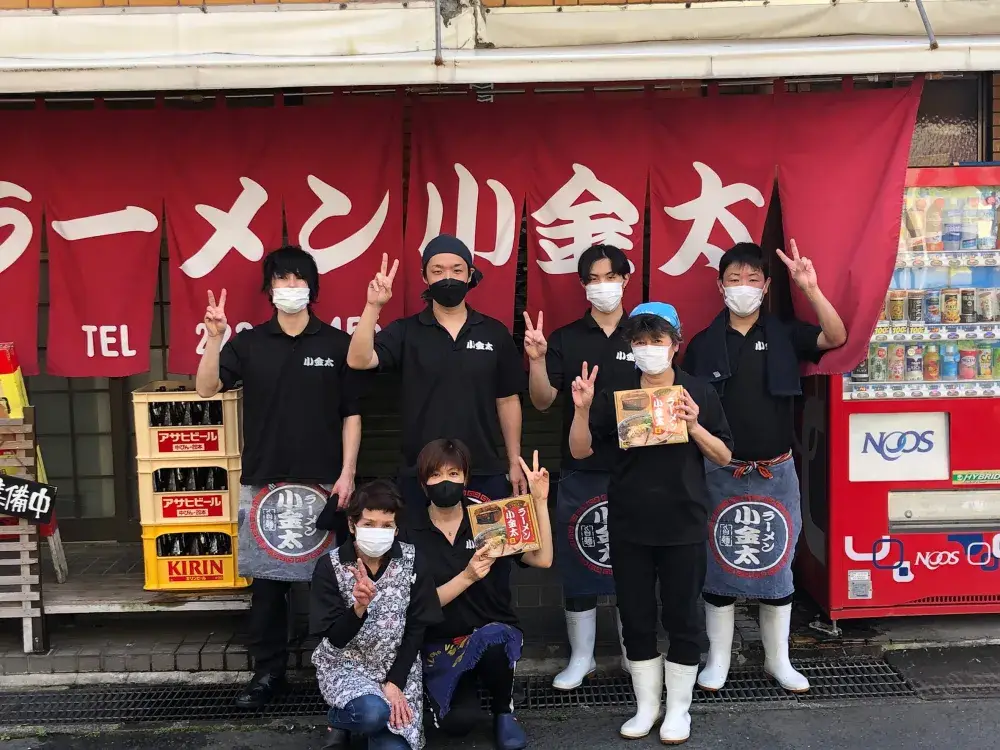 ラーメン店のランチホールスタッフ