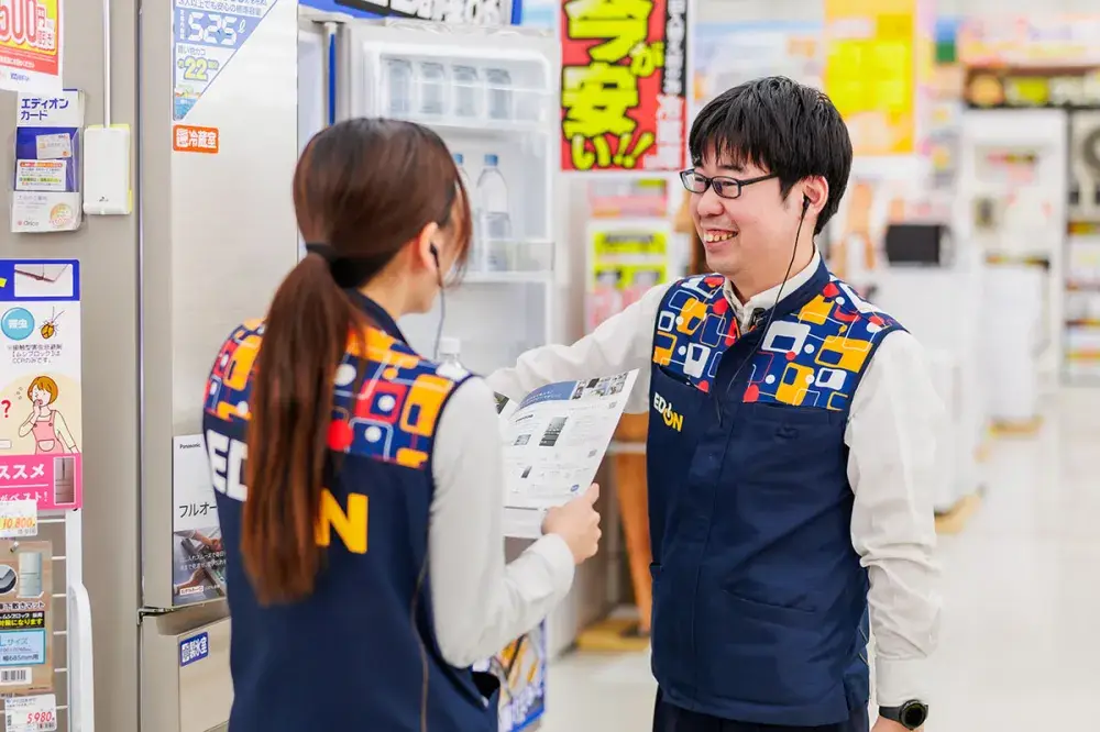 家電量販店の販売スタッフ