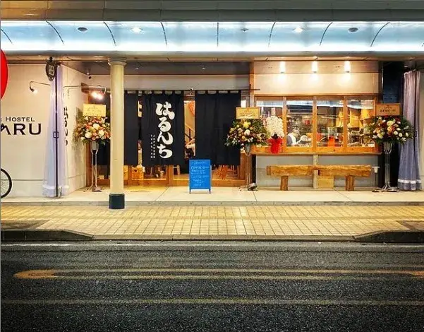 飲食店スタッフ