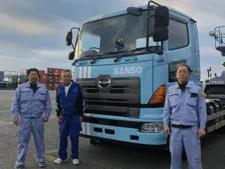 物流コンテナドライバー