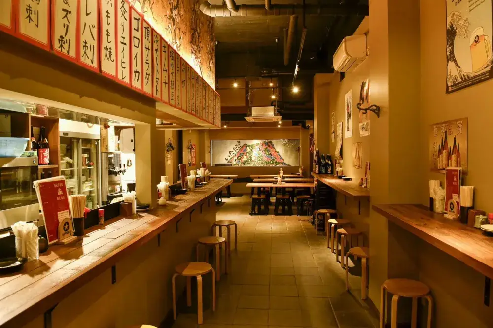 焼鳥屋の店内スタッフ