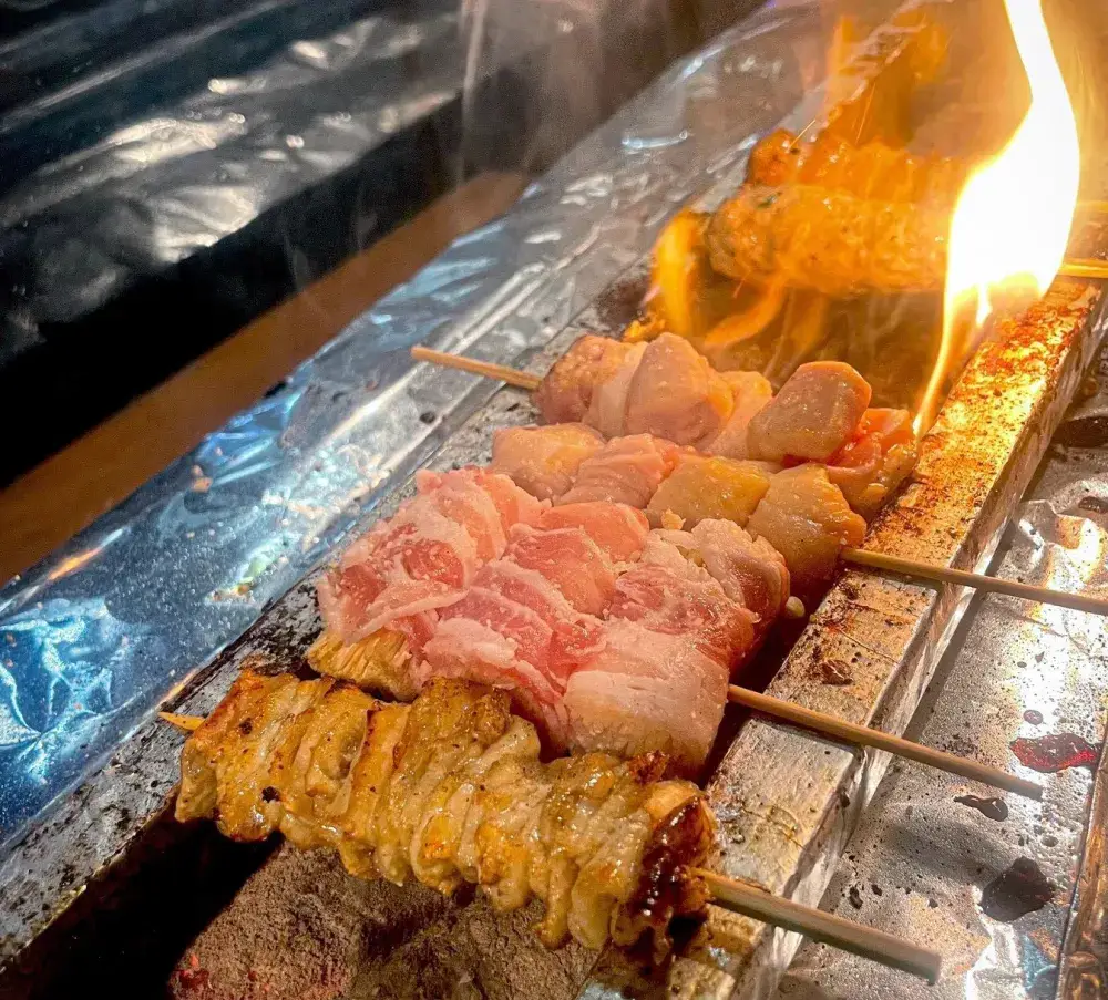 焼き鳥居酒屋店員