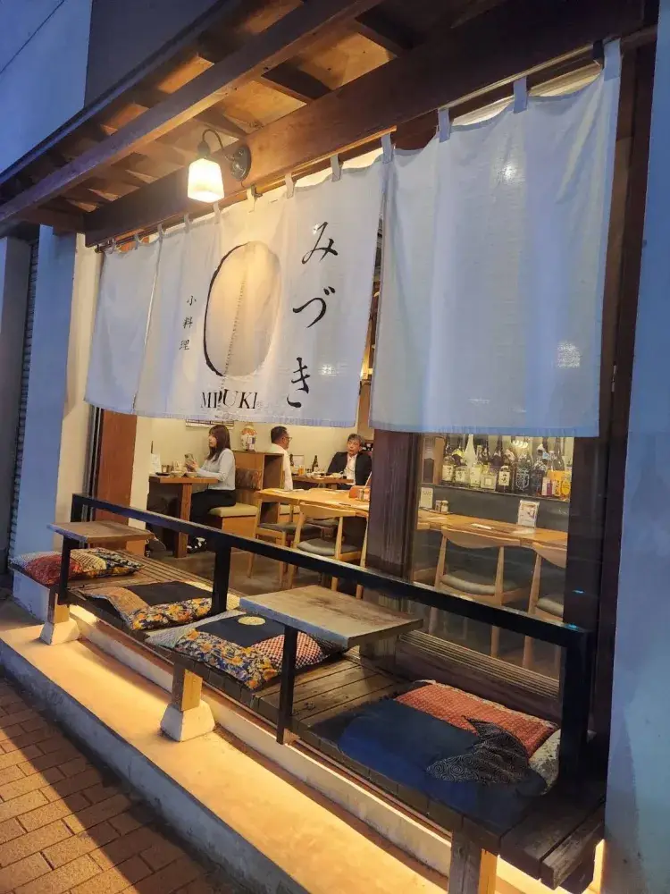 飲食店スタッフ